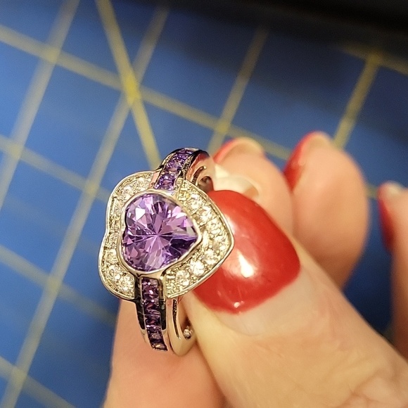 Amethyst Silver Tone Size 10 Ring - Picture 1 of 3